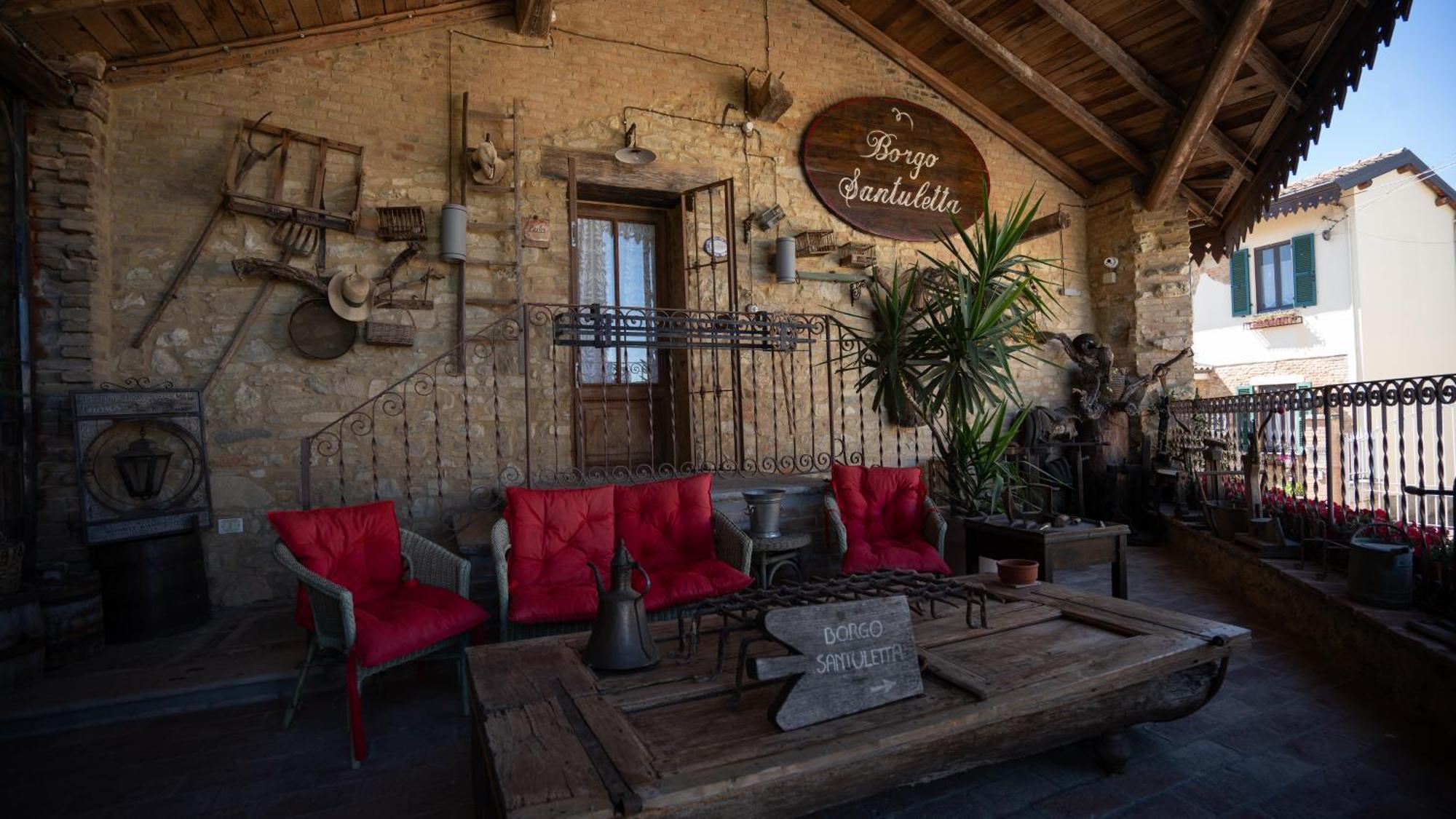 Вилла Borgo Santuletta Santa Giuletta Экстерьер фото